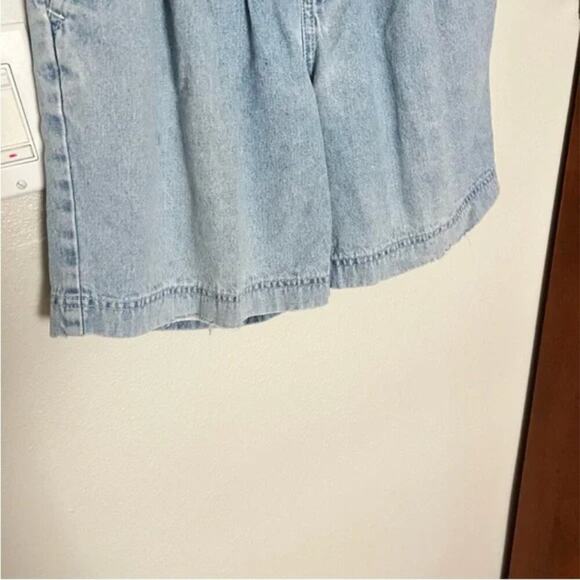 Vintage Jordache High Rise Pleated Mom Shorts - Picture 3 of 15